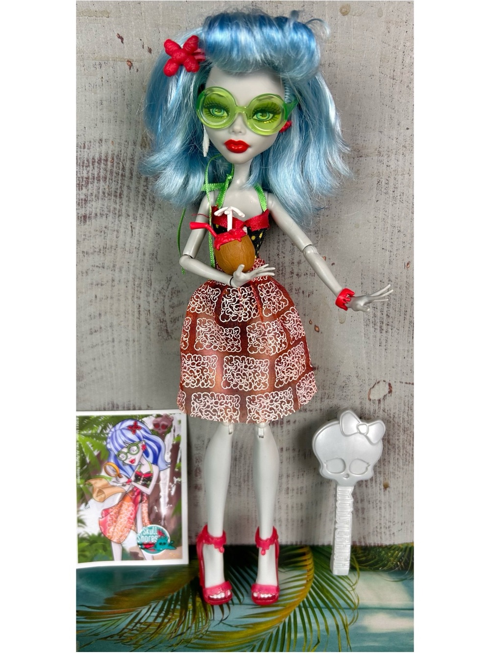 Monster High Ghoulia Yelps Skull Shores Doll